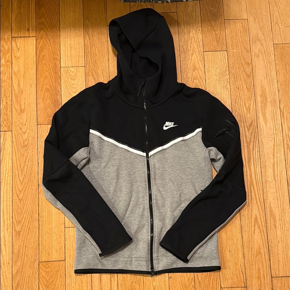 Nike Tech Black and Gray hooded zip up